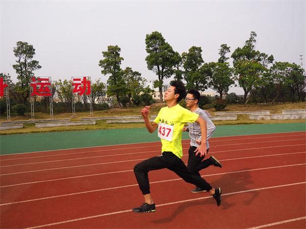 见习记者 张荣姣 (4).jpg