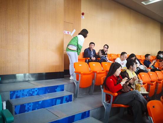 射击馆——坐席服务员与主管老师进行交流和工作的对接