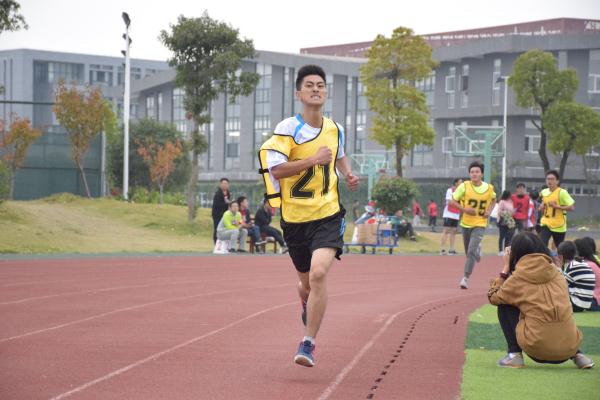 见习记者 刘昊 (8).JPG