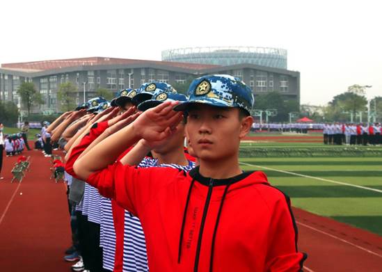 见习记者曹文兴 (1)