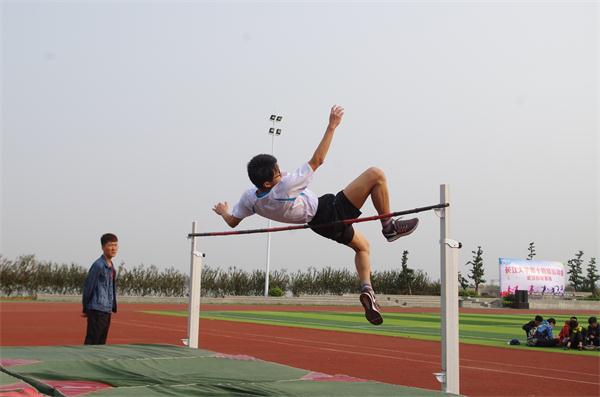 学生记者 王雷 (7).JPG