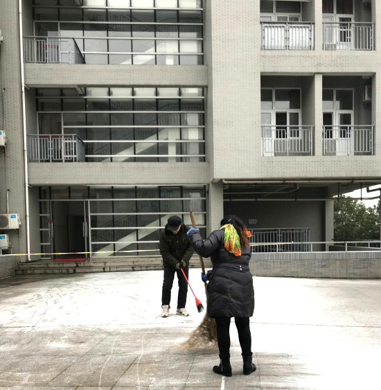 20180110 对抗风雪冻雨宿管中心齐出动(2)405_看图王.png