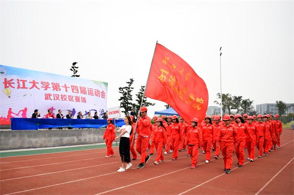 学生记者 张润佶 (2).jpg